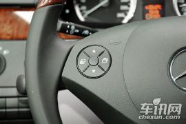 福建奔驰-唯雅诺-3.5L 卓越版   ￥68.9