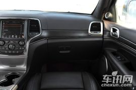 Jeep-大切诺基-3.6L 旗舰尊耀版  ￥75.99