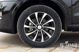 众泰汽车-众泰SR7-1.5T 手动魔方之心版