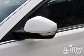 上汽集团-荣威e550-旗舰版