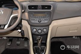 宝骏-宝骏330-1.5L 手动舒适型  ￥5.58