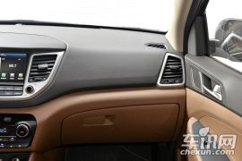 北京现代-途胜-1.6T 四驱 双离合旗舰型