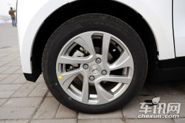 众泰汽车-众泰芝麻E30-基本型  ￥17.98