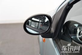 比亚迪-比亚迪F0-1.0L AMT 铉酷型