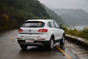 北汽银翔-幻速s6-1.5T 手动智能型  ￥10.58