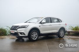 北汽银翔-幻速s6-1.5T 手动智能型  ￥10.58