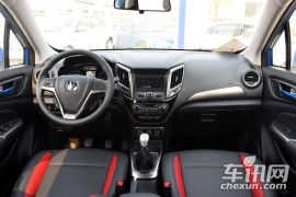 长安汽车-长安CS15-1.5L 手动时尚版