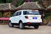 长安汽车-长安CX70-1.6L 手动豪华型