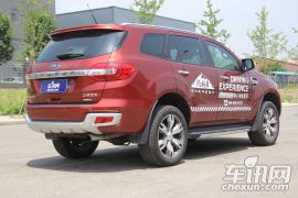 江铃汽车-撼路者-2.0T 汽油四驱旗舰版