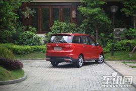 北汽银翔-幻速H3F-1.5L 尊贵型 7座
