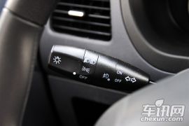 上汽通用五菱-五菱荣光V