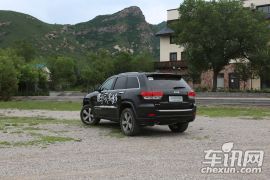 Jeep-大切诺基-3.6L 豪华导航版