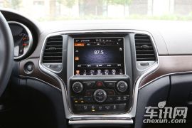 Jeep-大切诺基-3.6L 豪华导航版