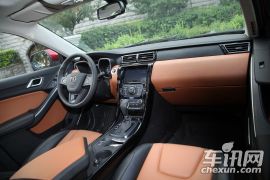 江铃汽车-驭胜S330-1.5T 自动两驱尊贵版