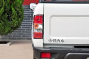 中兴汽车-旗舰A9-2.4T柴油超豪华型  ￥5.59