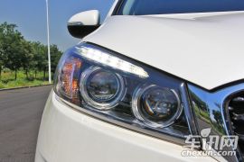 起亚-全新索兰托L-2.4L 汽油4WD定制版 7座 国V