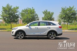 起亚-全新索兰托L-2.4L 汽油4WD定制版 7座 国V