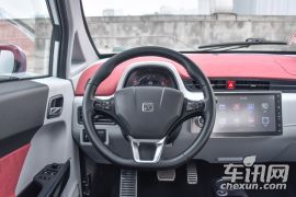 众泰汽车-E200-三门两座科技版