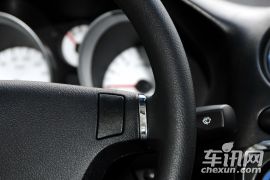 宝骏-乐驰-改款 1.2L 手动运动版活力型  ￥4.68