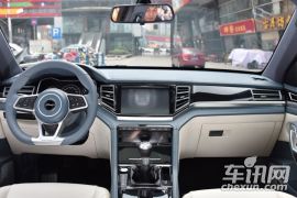 众泰汽车-大迈X7