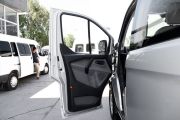 江铃汽车-全顺-2.0T柴油Kombi短轴低顶