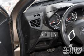 天津一汽-夏利N7-1.3L 自动豪华型