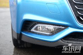 东风裕隆-锐3-1.6L CVT尊享型天窗版