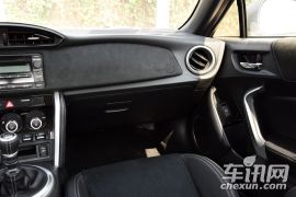 丰田-丰田86-2.0L 手动豪华型