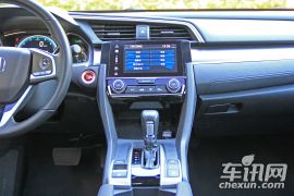 东风本田-思域-220TURBO 自动尊耀版