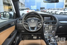 华晨中华-中华V5-1.5T 自动两驱智能型