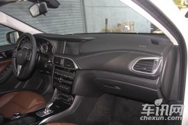 英菲尼迪-英菲尼迪QX30-1.6T 两驱时尚版