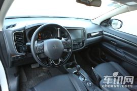 广汽三菱-欧蓝德-2.4L 四驱精英版 5座