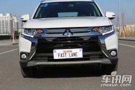 广汽三菱-欧蓝德-2.4L 四驱精英版 5座