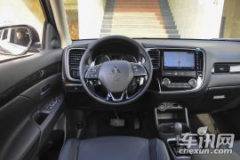 广汽三菱-欧蓝德-2.4L 四驱精英版 5座