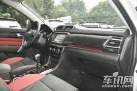 长城汽车-哈弗H2-蓝标 1.5T 手动两驱精英型