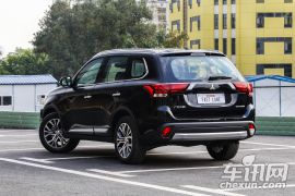 广汽三菱-欧蓝德-2.4L 四驱尊贵版 7座