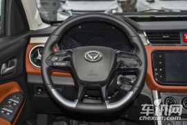 北汽银翔-幻速S3L-1.5L 手动尊享型