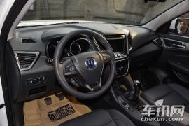 长安汽车-长安CS75-1.5T 手动卓越型