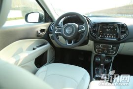 广汽菲克-指南者-200T 自动臻享版