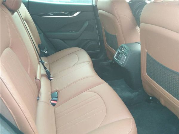 17款玛莎拉蒂莱万特3.0T 精良品质更霸气