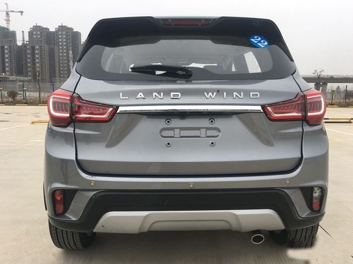 陆风E36正式定名为陆风X2 上海车展亮相