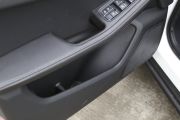 众泰汽车-众泰SR9-2.0T 自动极致之心版