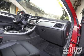 吉利汽车-帝豪GL-1.8L 手动精英型