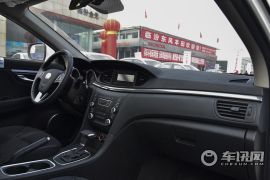 一汽奔腾-奔腾B50-1.6L 自动豪华型