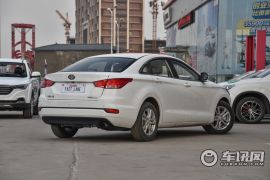 一汽奔腾-奔腾B50-1.6L 手动豪华型