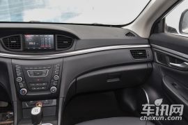 一汽奔腾-奔腾B50-1.6L 手动豪华型