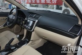 众泰汽车-众泰Z300-1.5L 手动尊享型