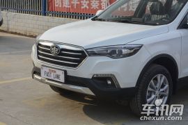 一汽奔腾-奔腾X80-2.0L 自动精英型