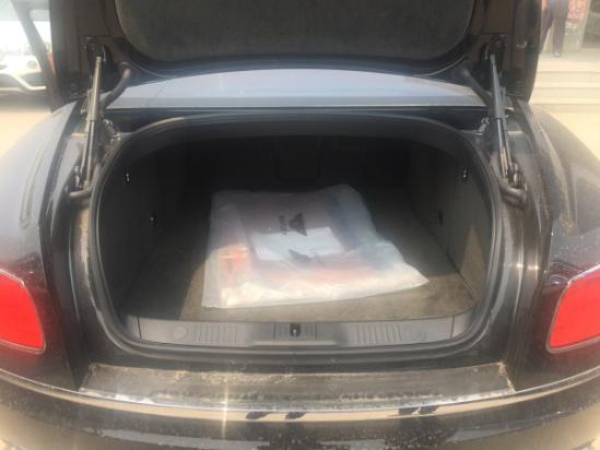 17款宾利飞驰天津港现车多少钱现车优惠