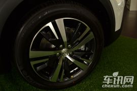 东风标致-标致5008-380THP 7座精英版